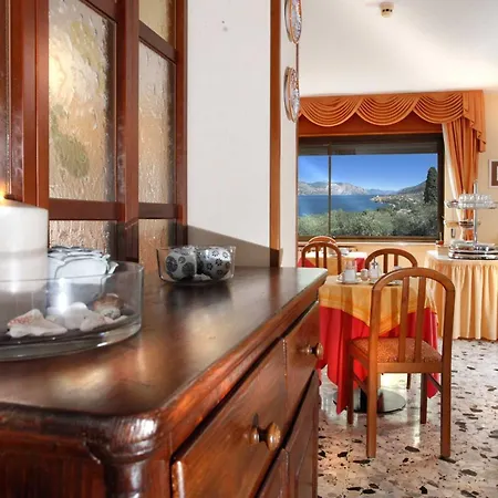 Casa Antonelli 马尔切西内